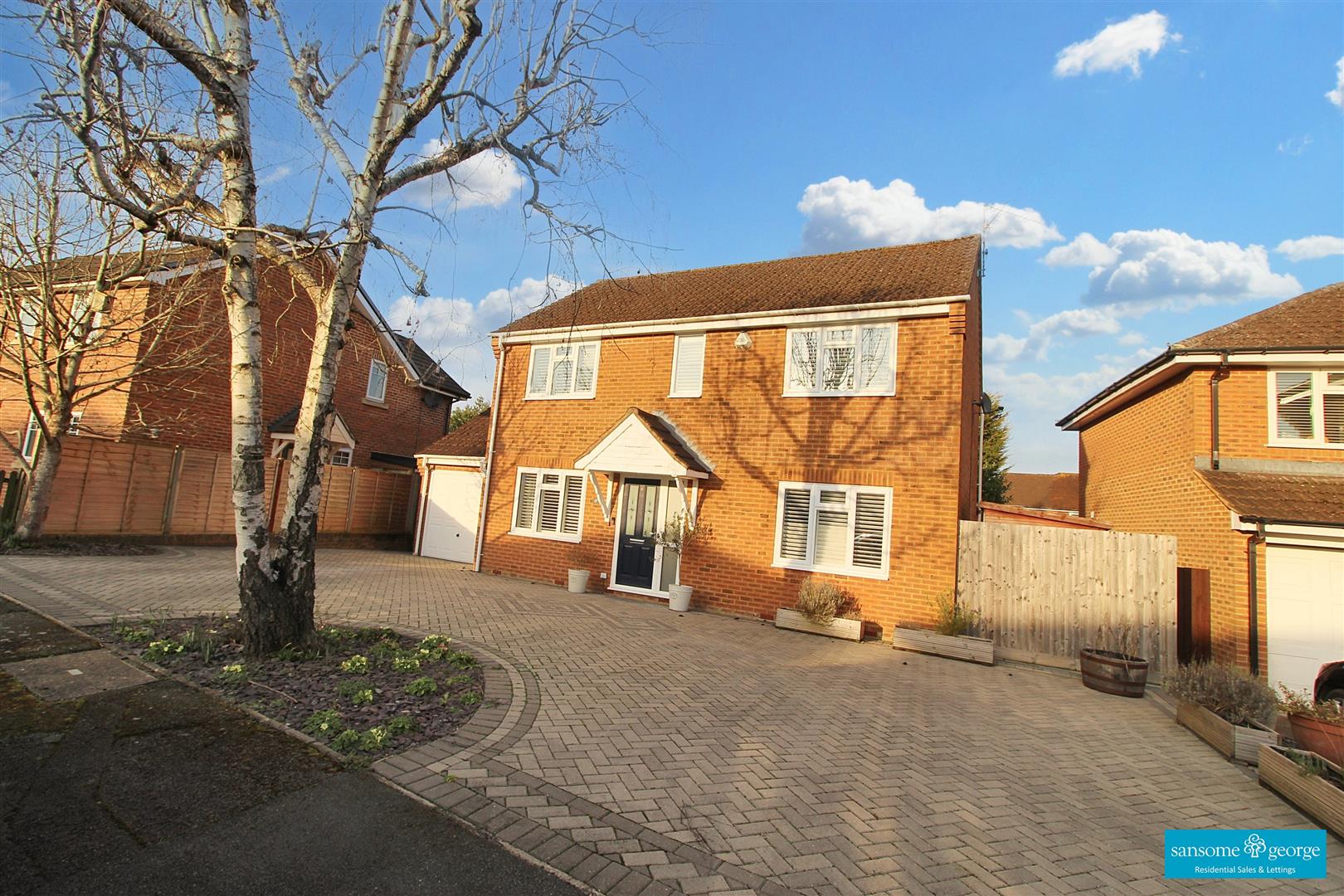 Hayfield Close, Tilehurst, Reading